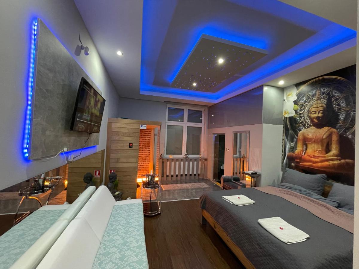Hostel Rooms - Housity