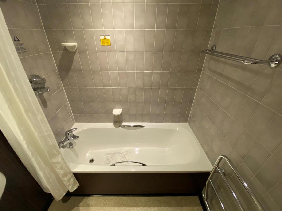 Mercure Bradford, Bankfield Hotel - Housity