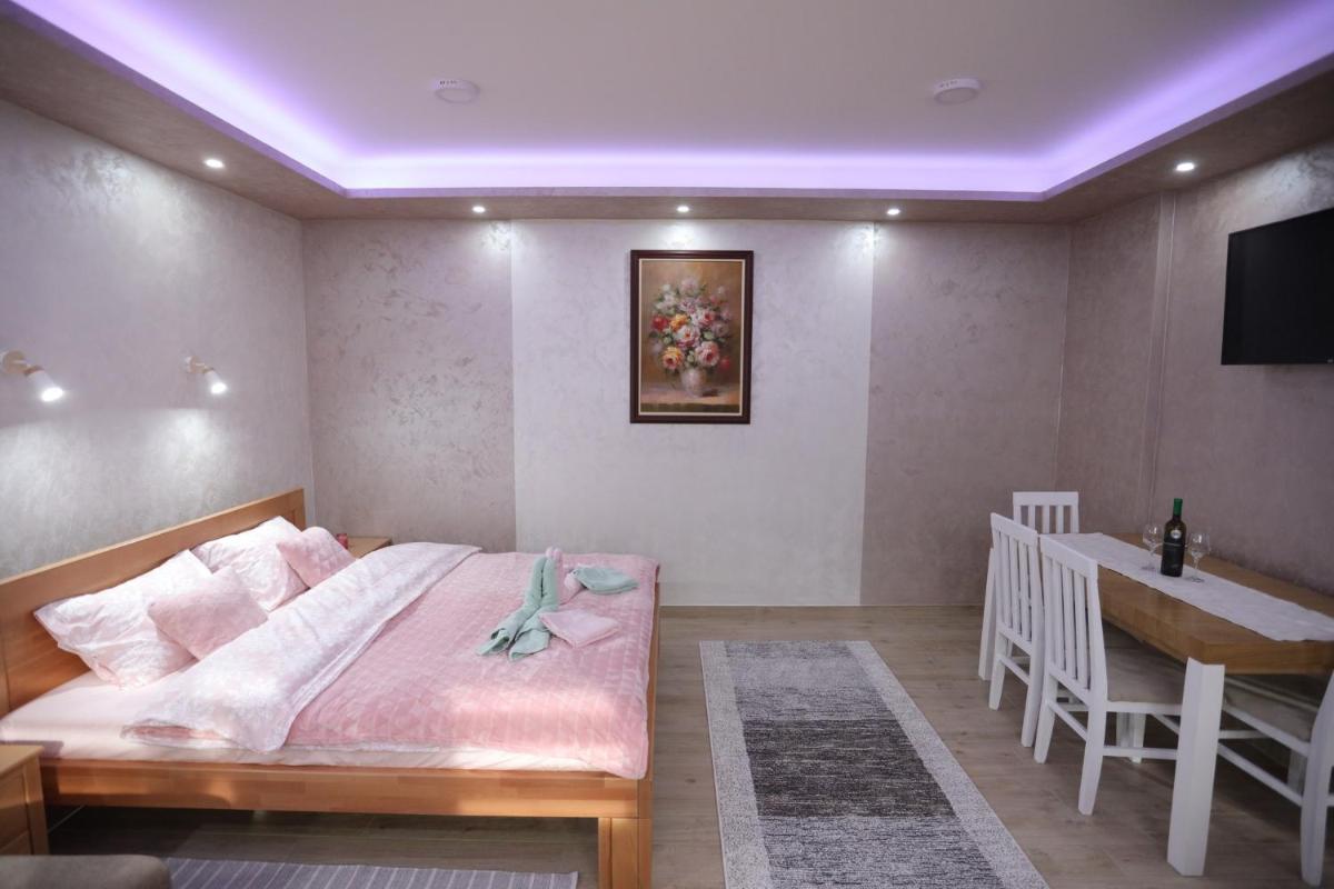 Apartmani Božović - Housity