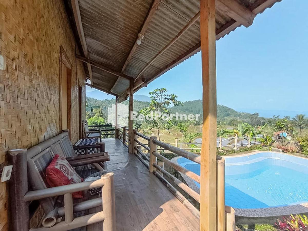 De Salak Homestay Gunung Salak RedPartner - Housity