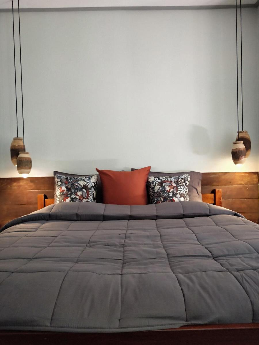 Suitetrails - Reun Sroyraya Boutique Home เรือนสร้อยระย้าบูทิค
