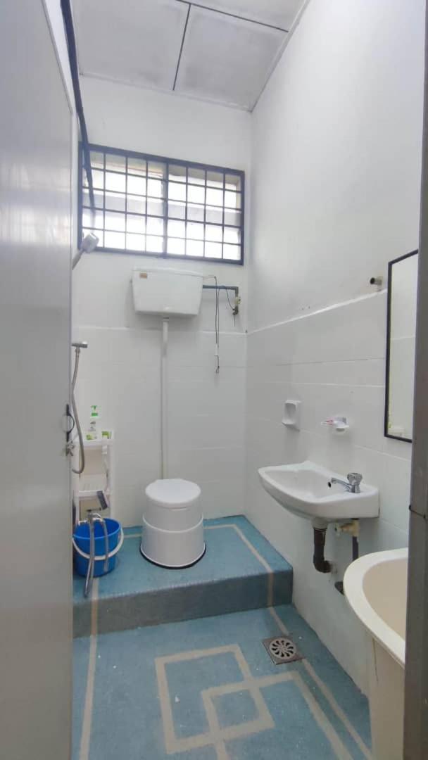 Suitetrails - PULAI FIELD AA HOMESTAY