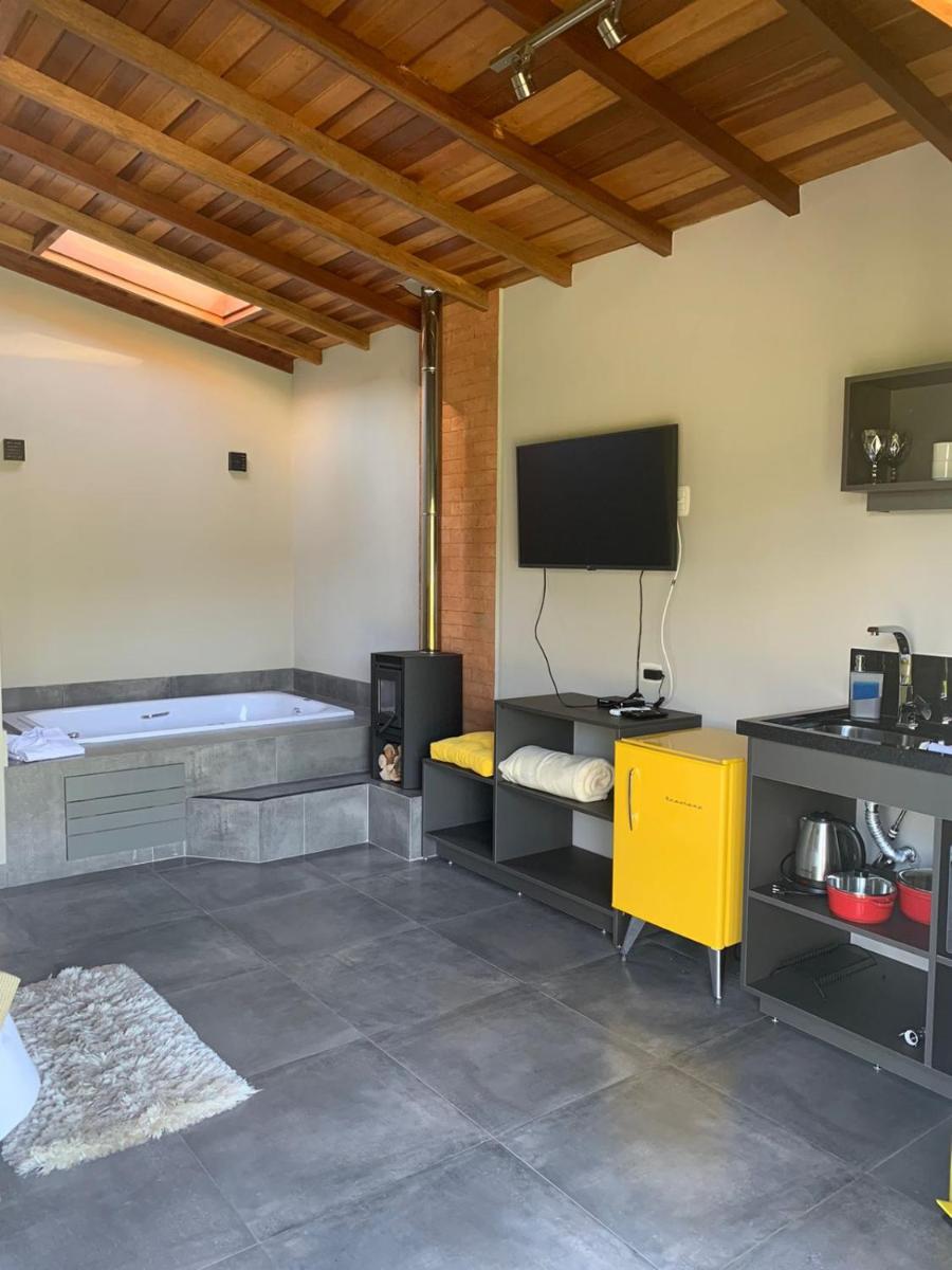 Chalé dos Pássaros - Housity