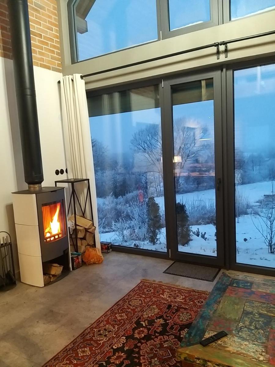WIATR W KOMINIE dostęp do jeziora UBLIK - Housity