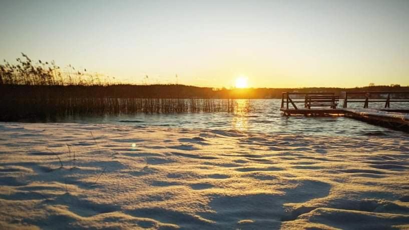 Slow life nad jeziorem - Housity