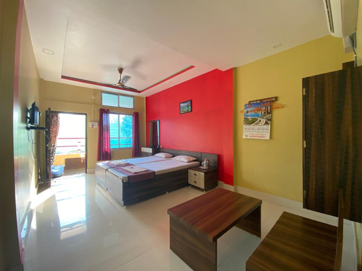 APURBA GUEST HOUSE - Housity