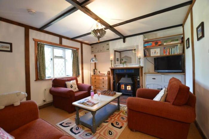 Piglet Cottage A Well Equipped Home From Home - Housity