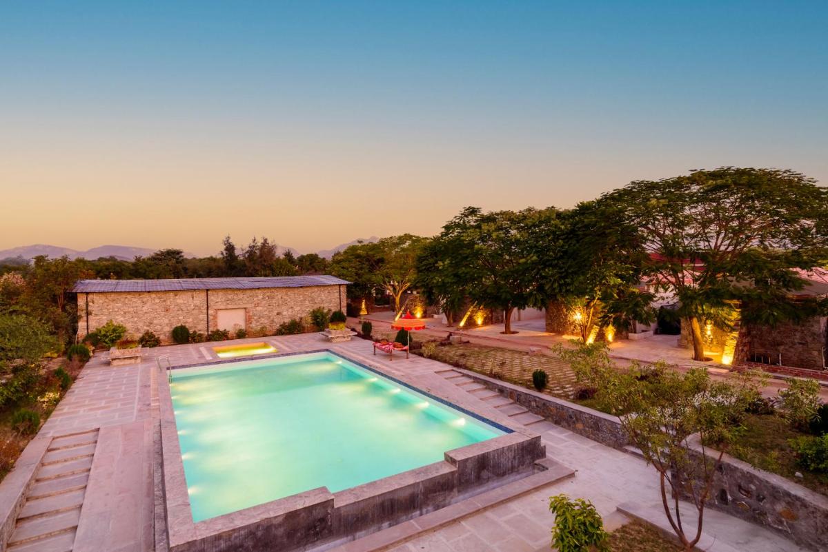 Astroport Sariska "Treetop" by Eight Continents - Housity