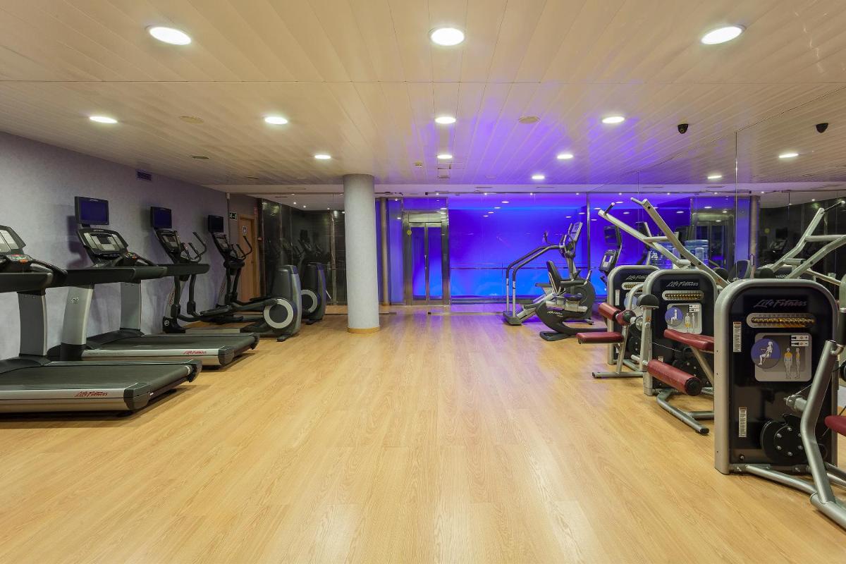 Gimnasio o instalaciones de fitness de Hotel Beverly Park & Spa