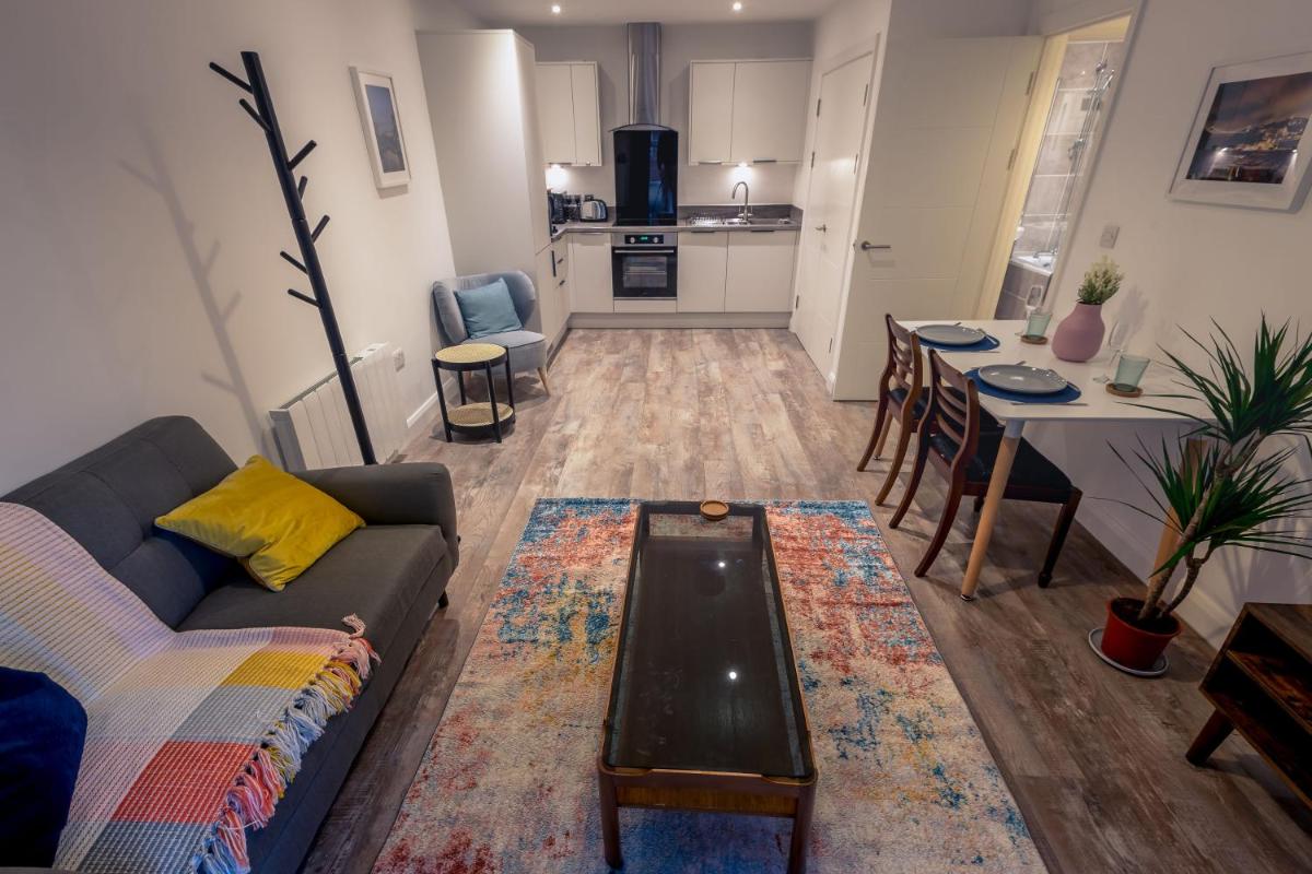 Bedminster Parade - Housity