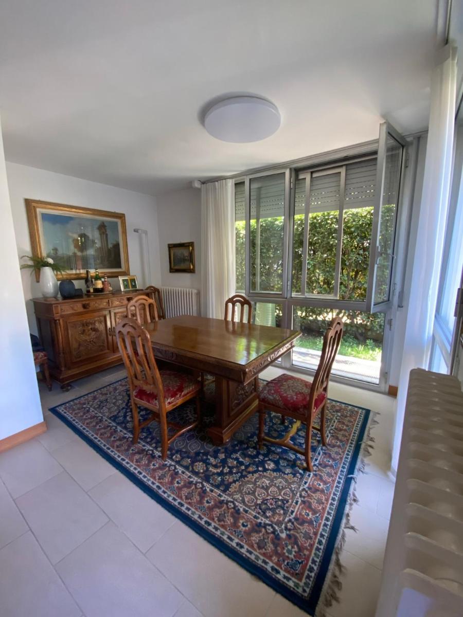 LegnHouse - 3 camere e giardino vicini a Milano, Fiera e IULM - Housity
