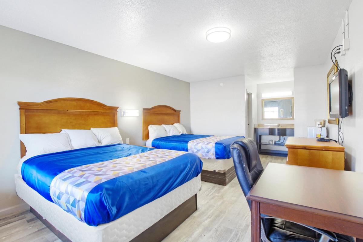 Adams Inn - Housity