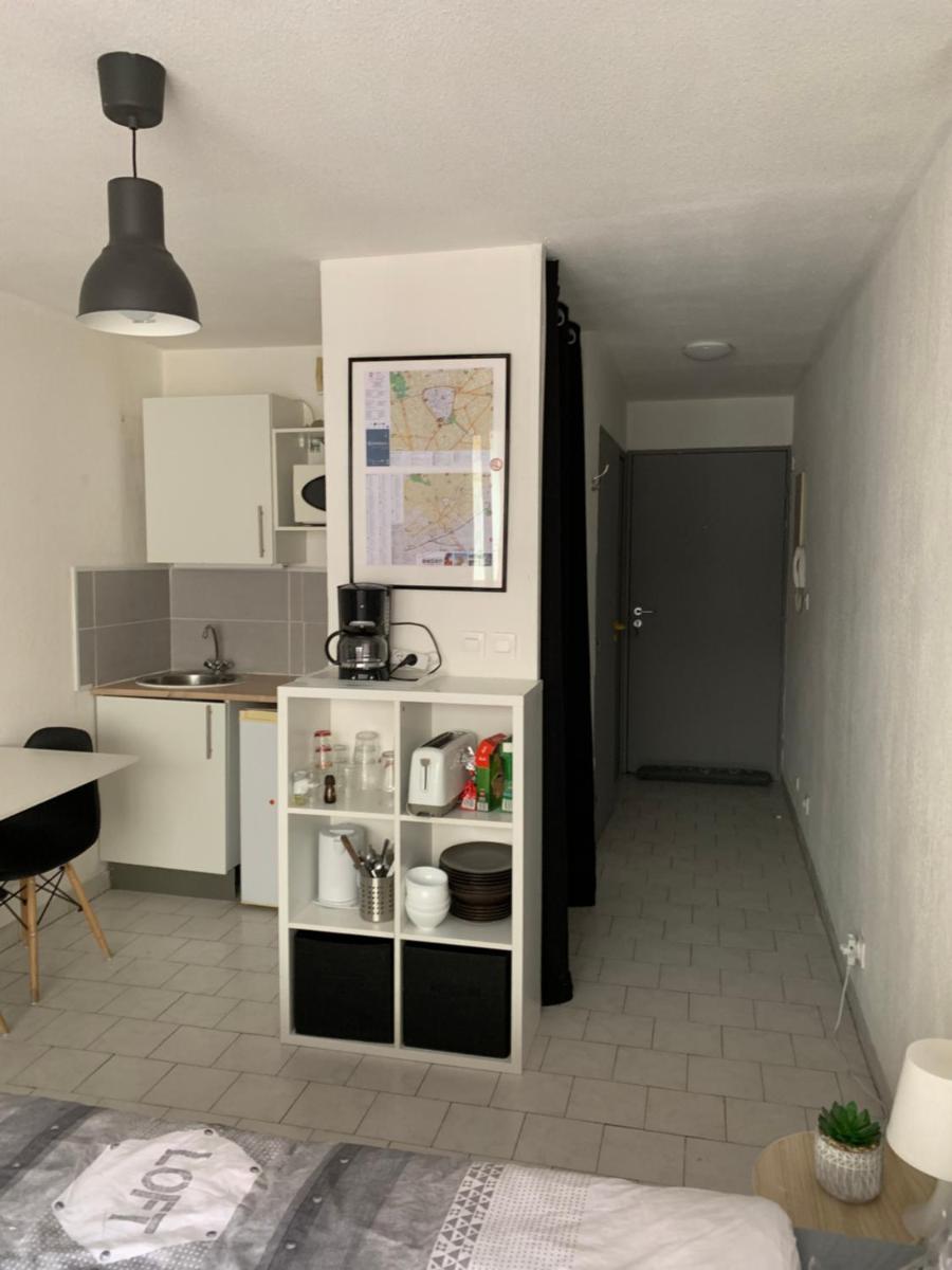 Nîmes studio parking Dhuoda - Housity