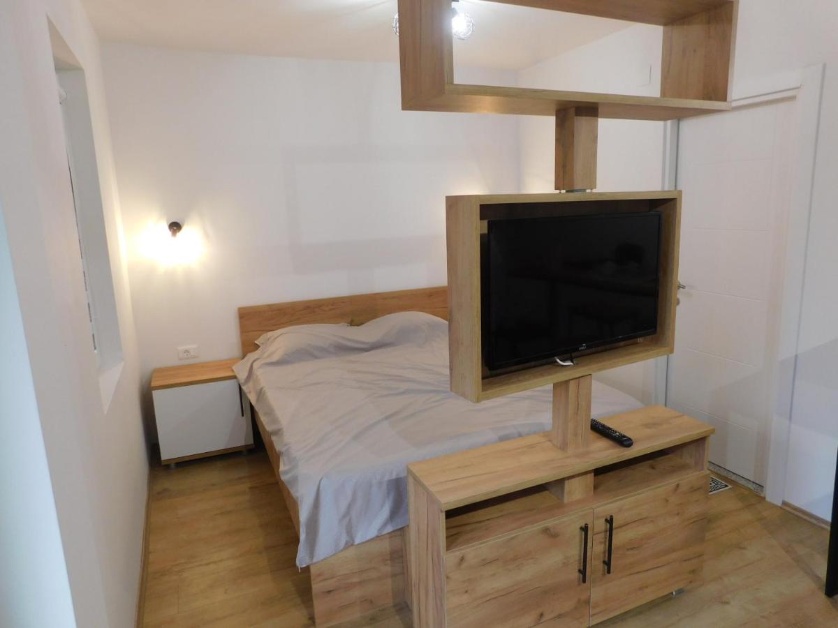 Apartments J&M - Housity