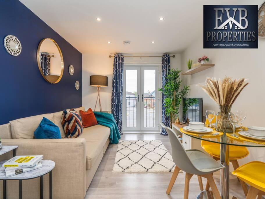 Stylish Southampton Abode - Housity