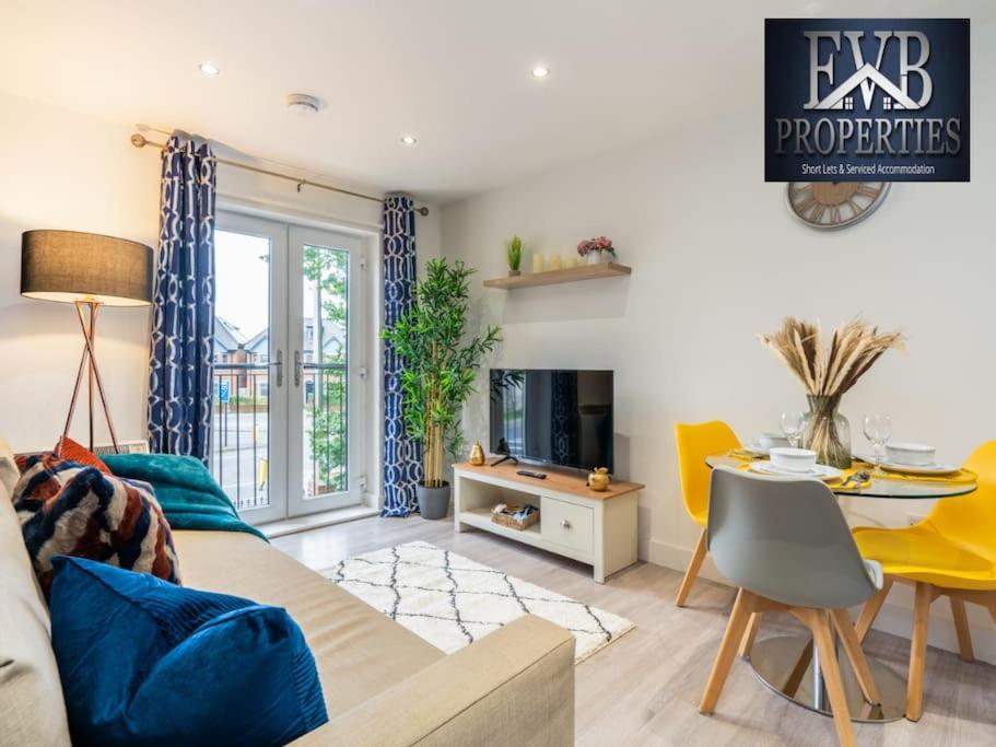 Stylish Southampton Abode - Housity