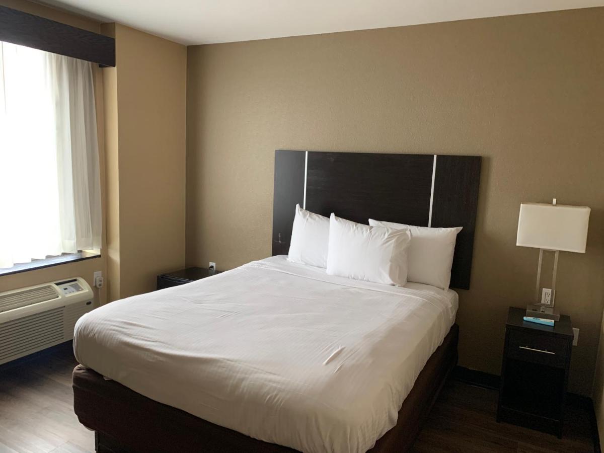 Pitkin Hotel - Housity