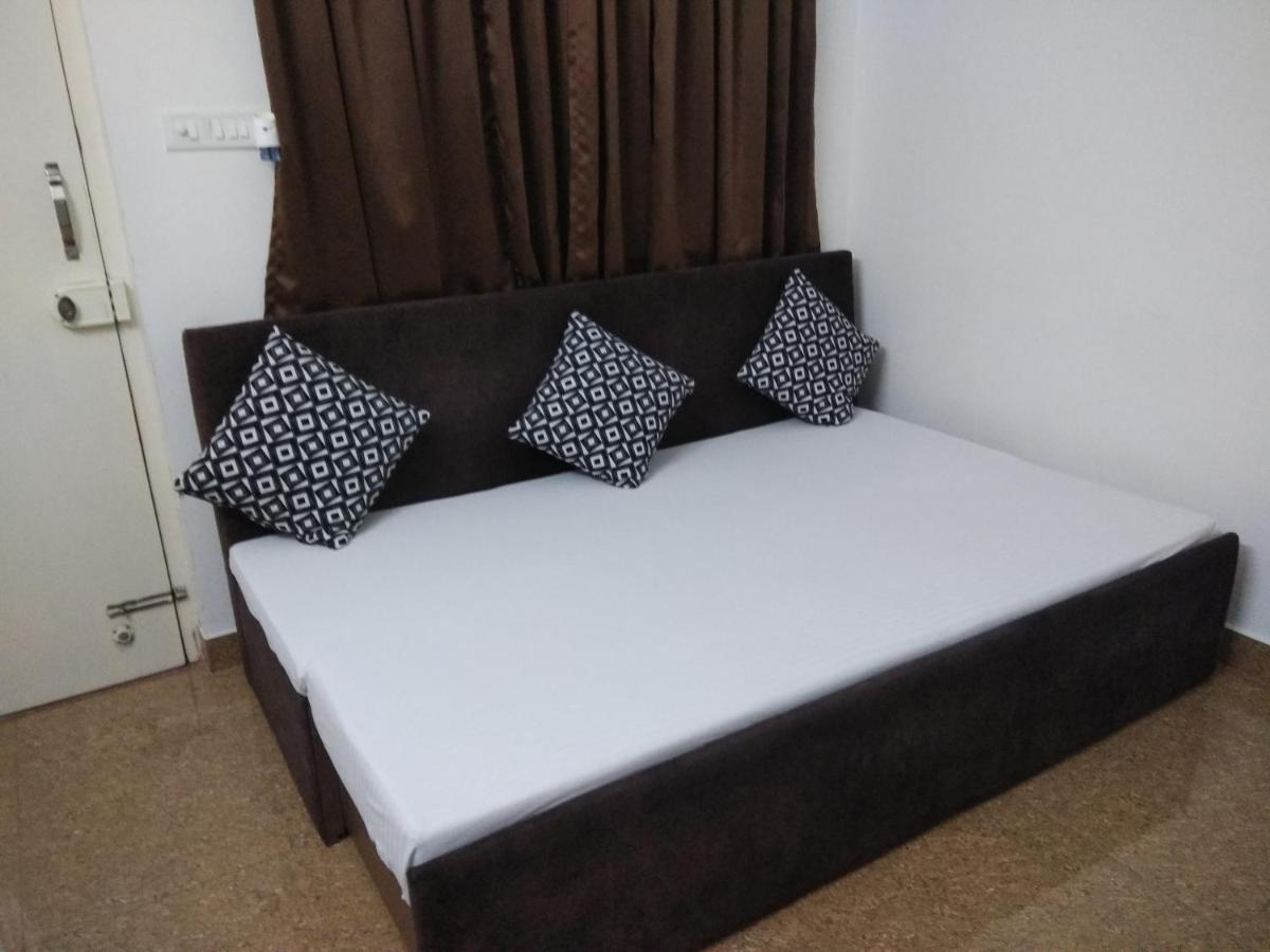 Dunhill Premium Service Apartment - Housity