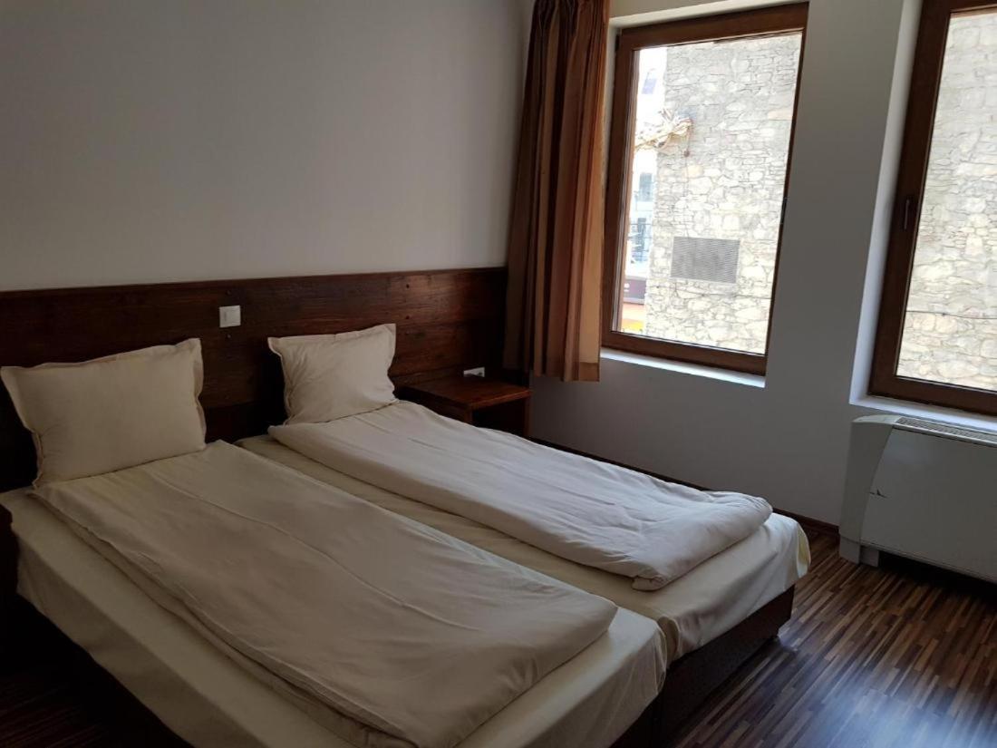 Room in Guest room - Apartment StayInn Granat in Bansko - next to Gondola Lift, perfect for 3 guests - Housity