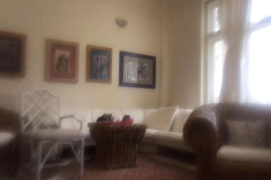 Vila vis pe malul lacului - Housity
