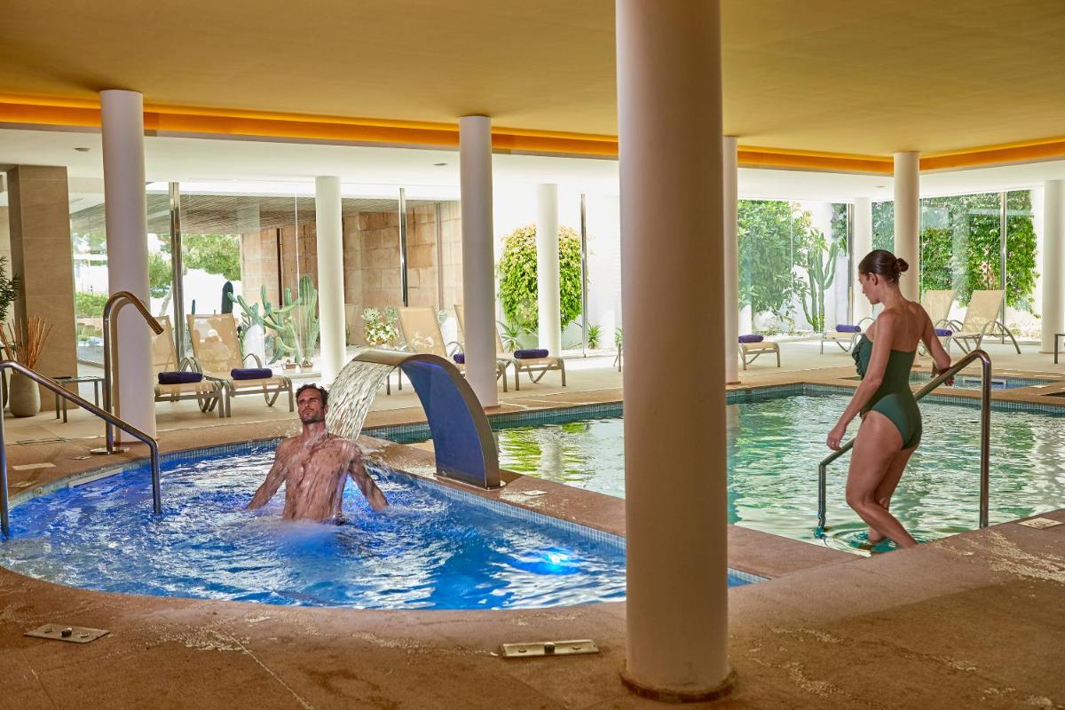 Clientes alojados en Aparthotel Ponent Mar