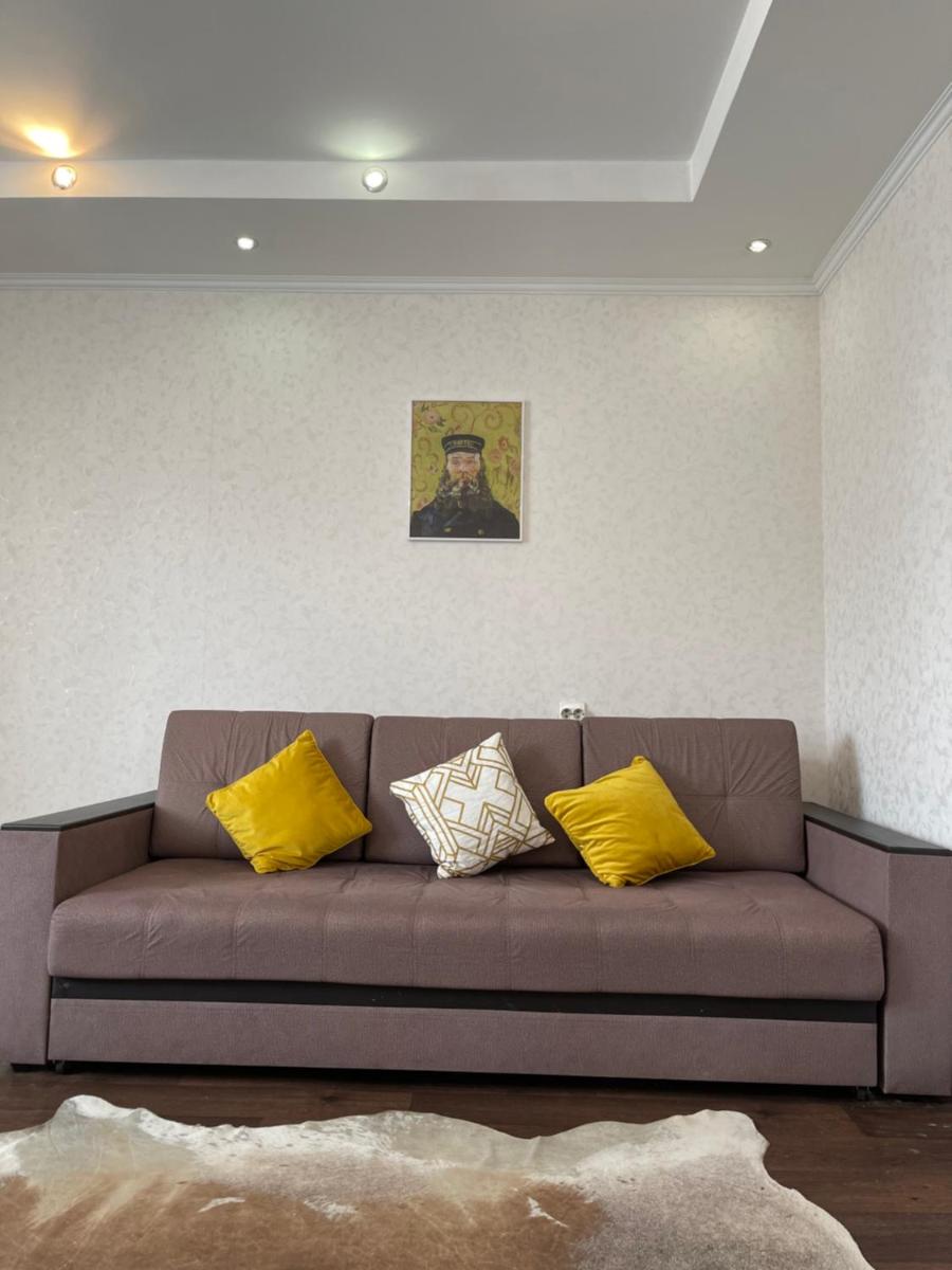 Suitetrails - Apartment On Zheleznodorozhnaya