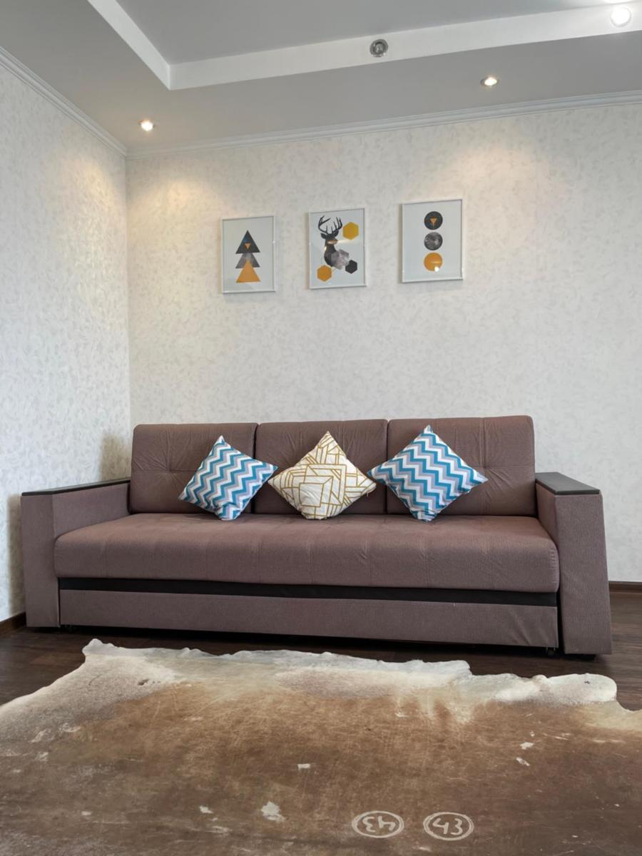Suitetrails - Apartment On Zheleznodorozhnaya
