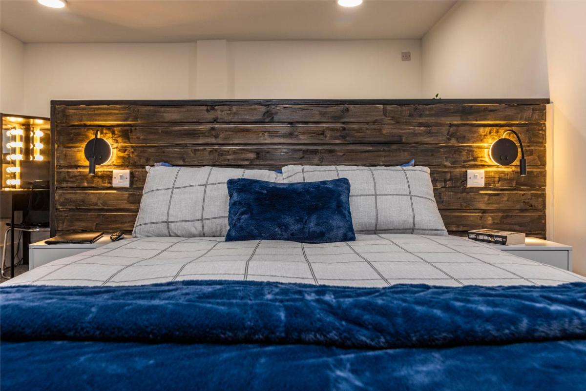 Cosy Apartment in West Bridgford, Close to Transport links and walking distance to Cricket and Football - Housity