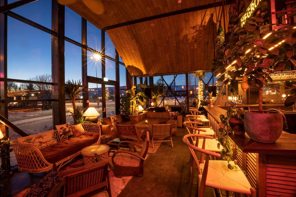 The Greenhouse Hotel - Housity