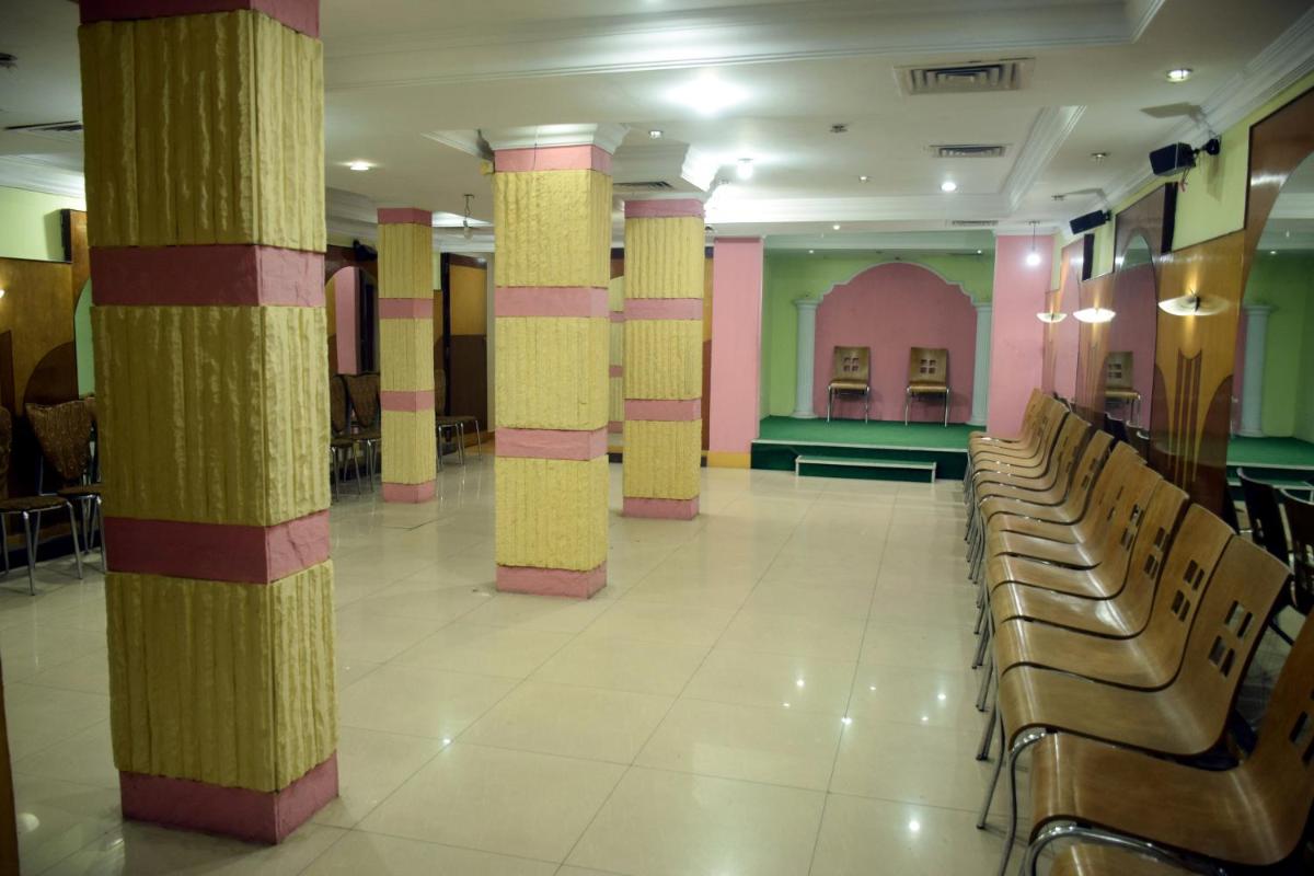 Tusthi Banquets - Housity