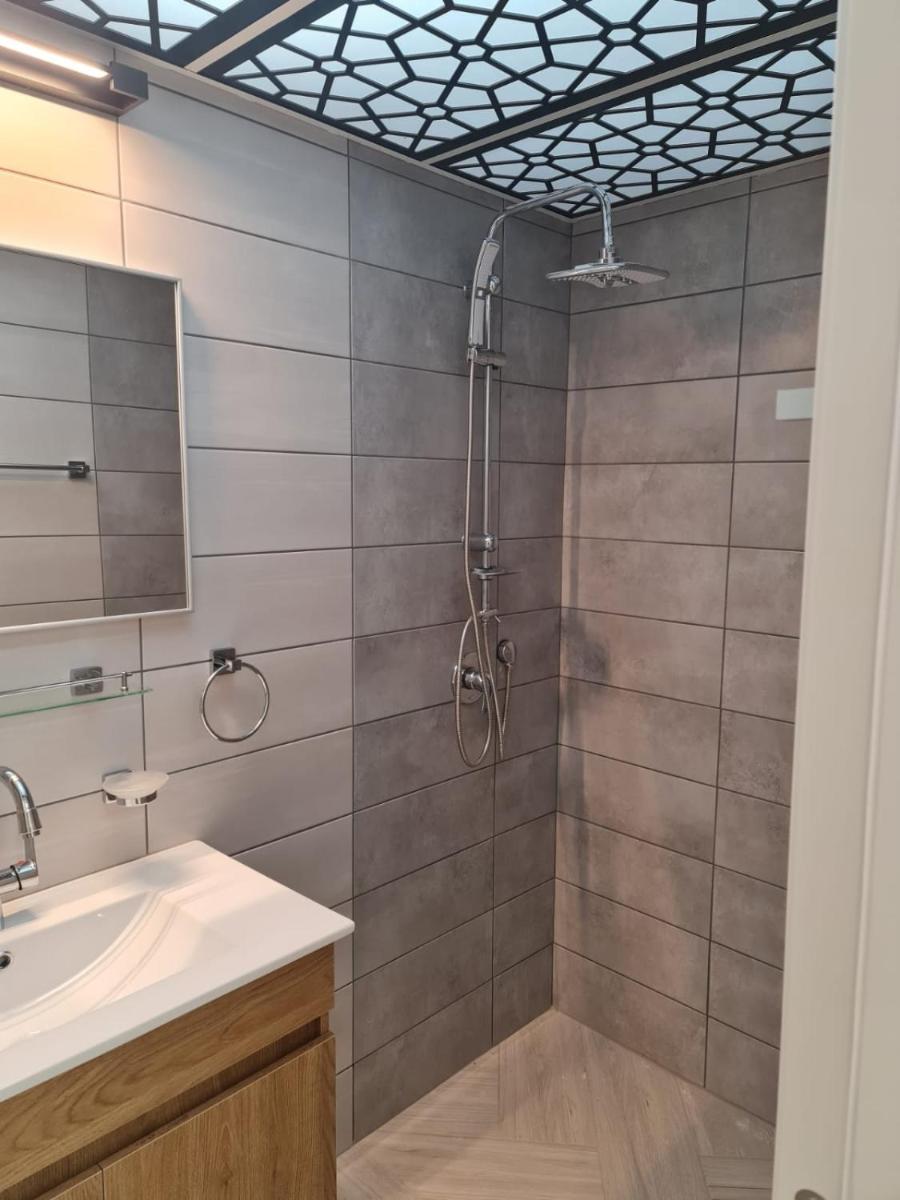 Vida Bhermon 4, one Standard Room - Housity