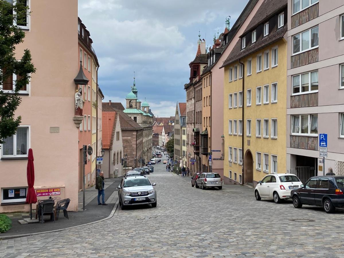 Suitetrails - 2-Zimmer-Appartment in Top-City-Lage mit Parken und Klimaanlage