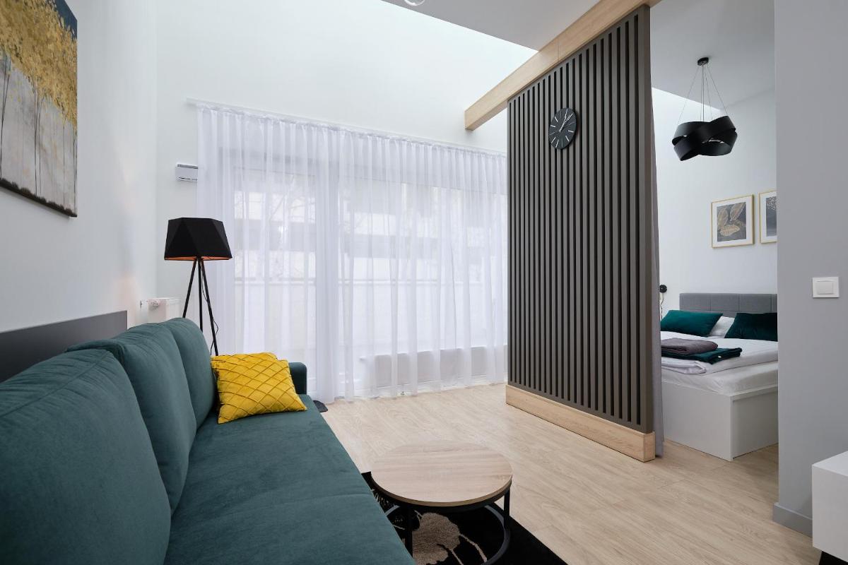 Green Ande - Housity