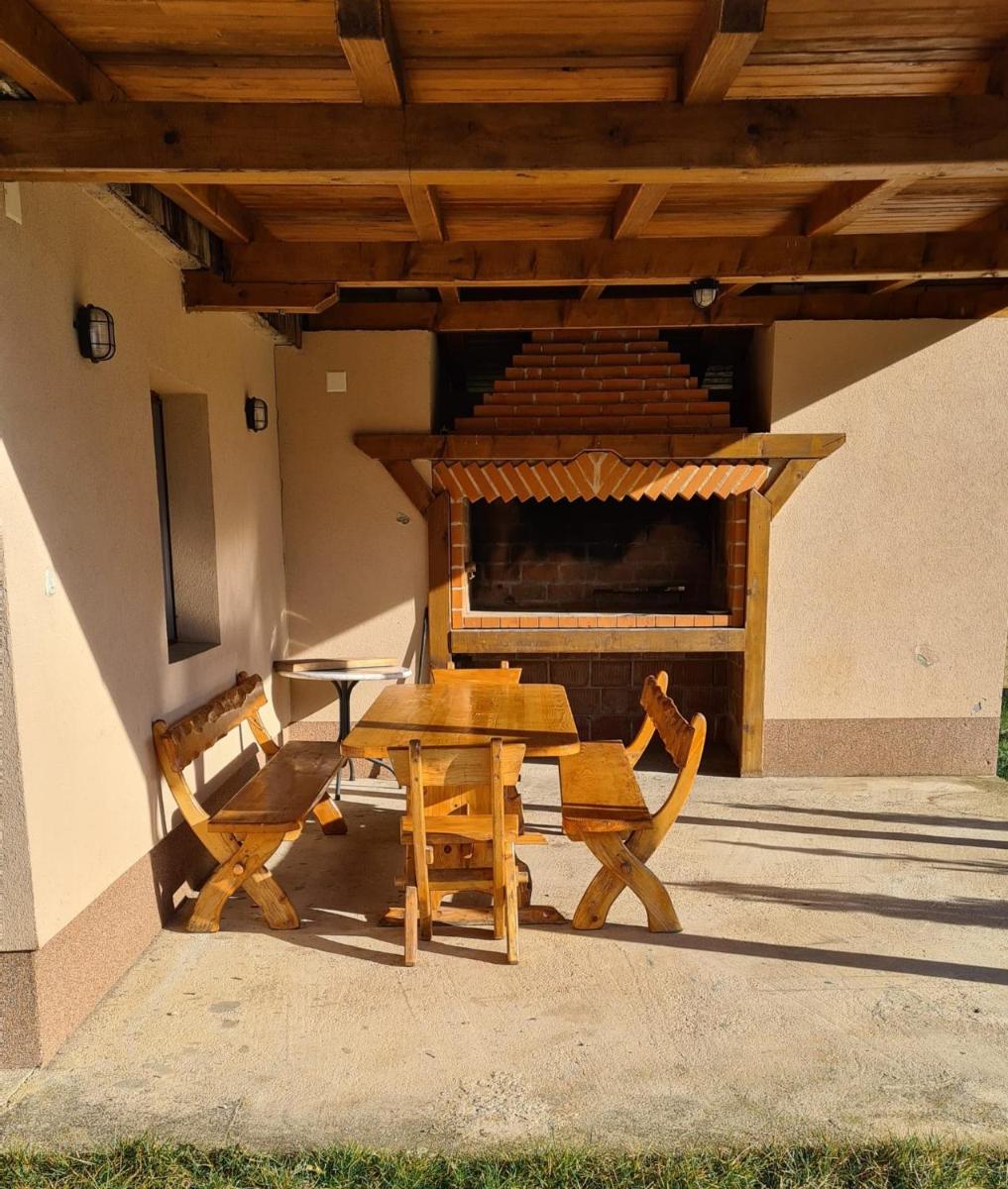Apartment Prozor - Housity