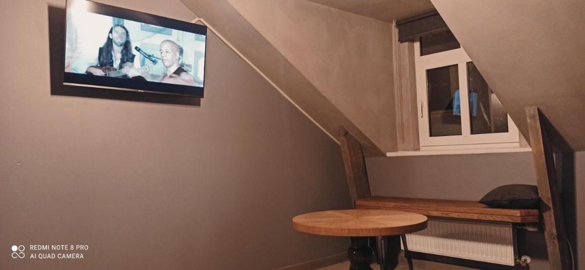 Old Town Cute Flat 2 beds 2 baths - Housity