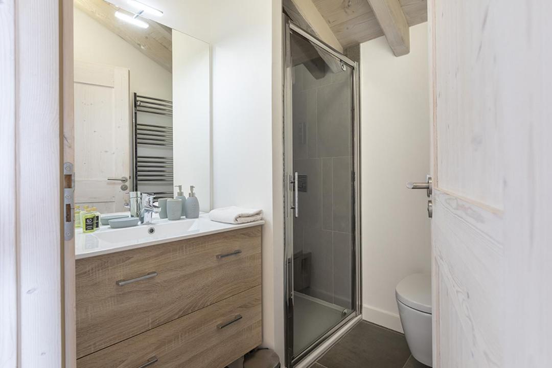 Salle de bains dans l'établissement TERRESENS - Le Hameau de Barthélémy