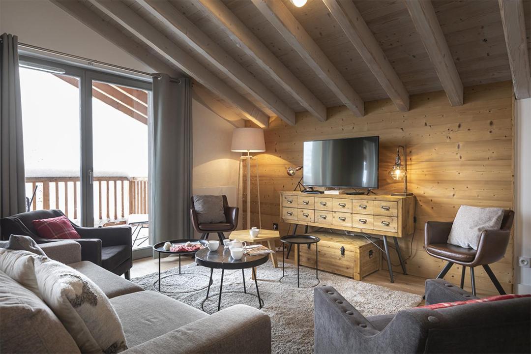 Télévision ou salle de divertissement dans l'établissement TERRESENS - Le Hameau de Barthélémy