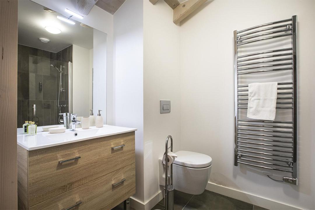 Salle de bains dans l'établissement TERRESENS - Le Hameau de Barthélémy