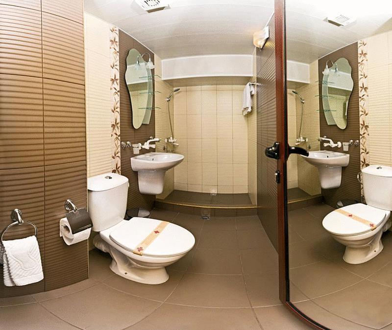 Hotel Vesta - Housity