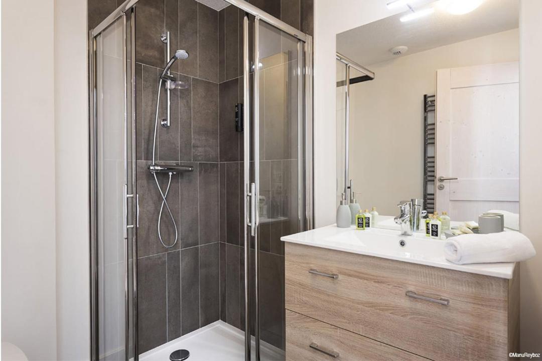 Salle de bains dans l'établissement TERRESENS - Le Hameau de Barthélémy