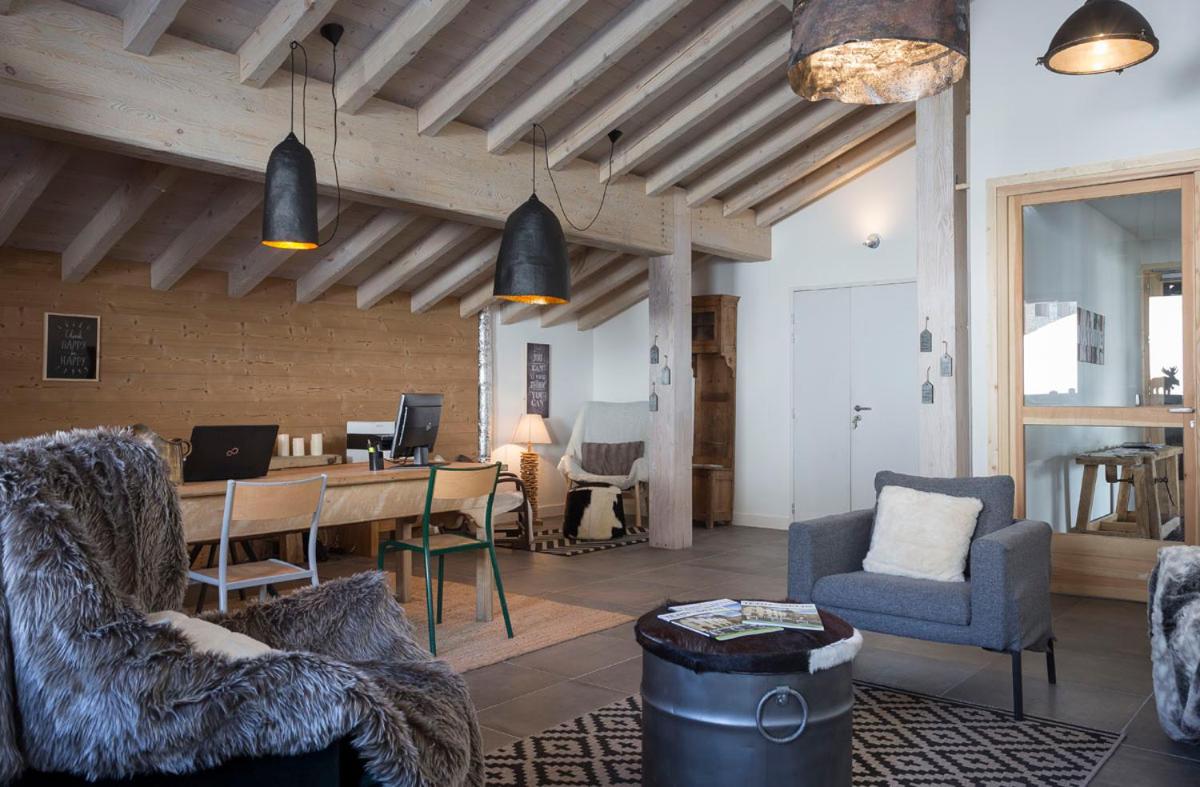 Coin salon dans l'établissement TERRESENS - Le Hameau de Barthélémy
