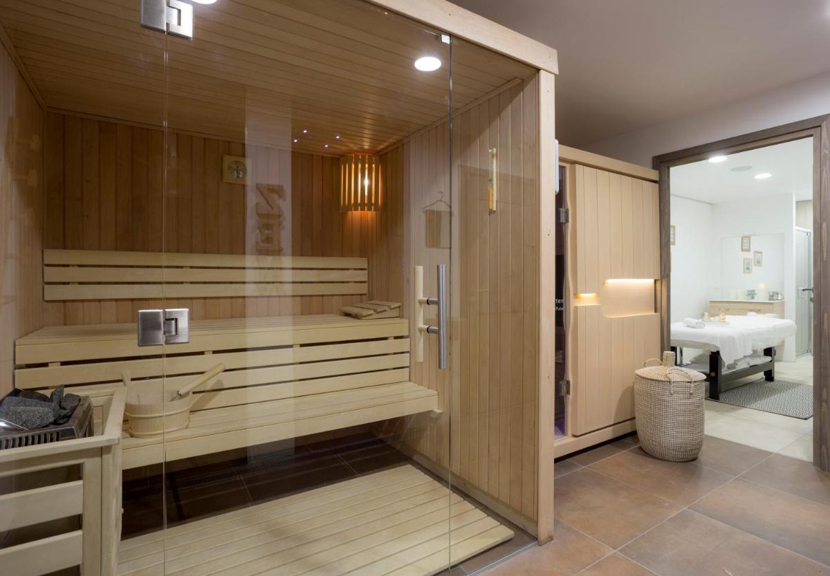Salle de bains dans l'établissement TERRESENS - Le Hameau de Barthélémy