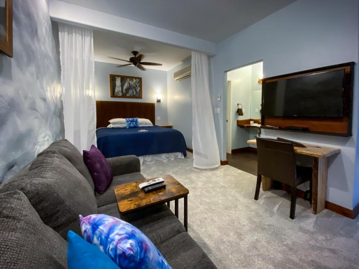 Makanda Inn - Housity