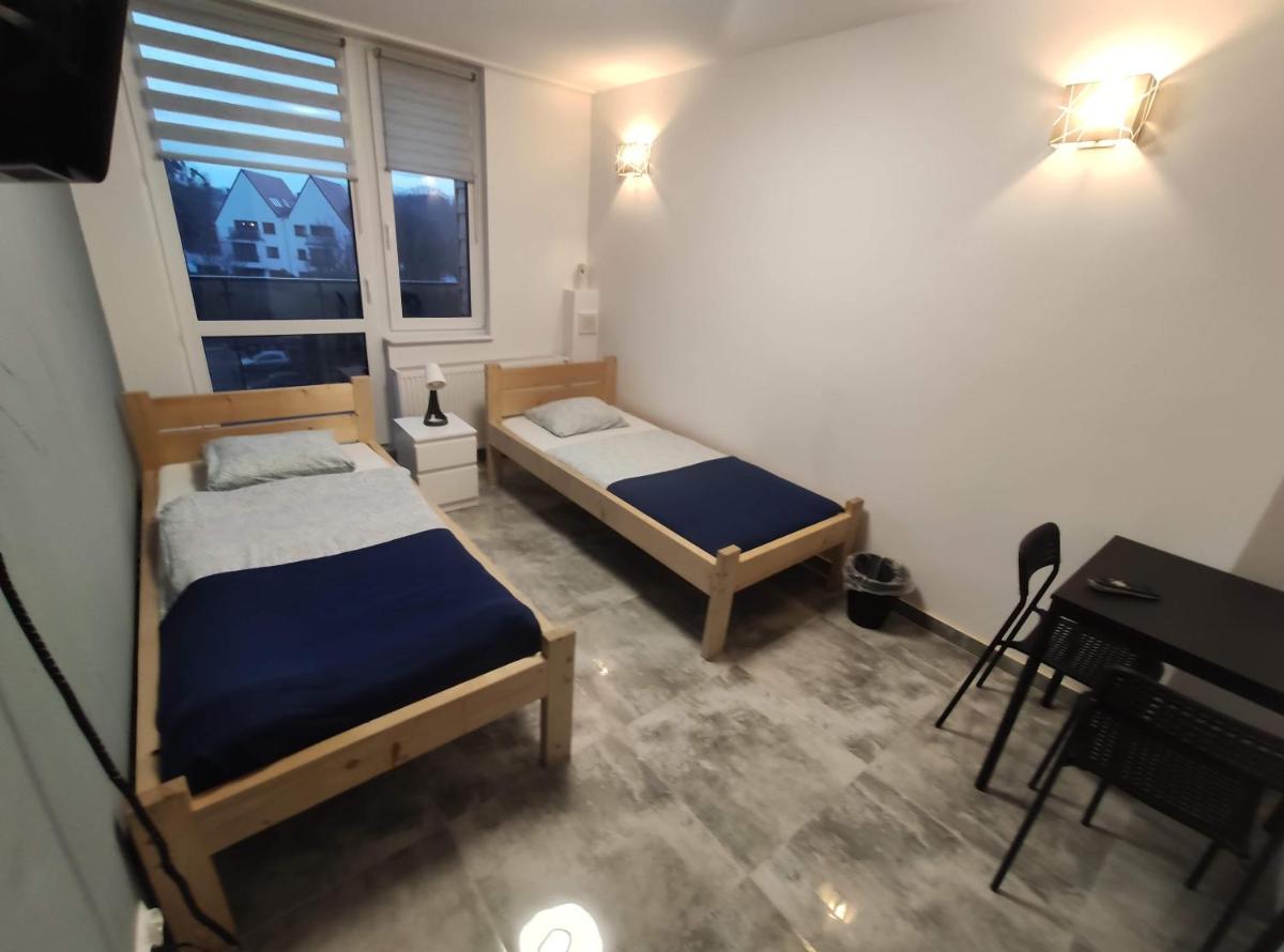 Night Point - Housity