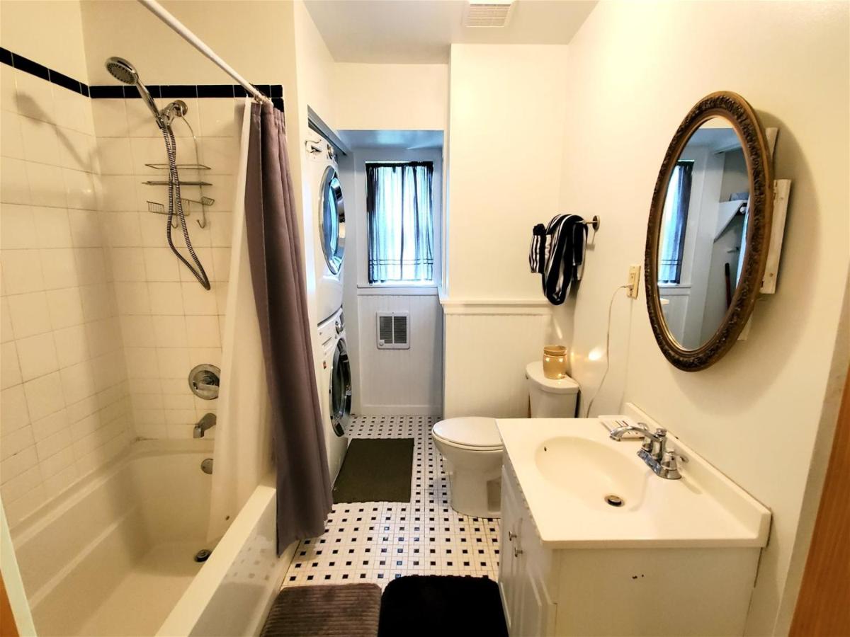 Steel Driver River Cabin - Housity
