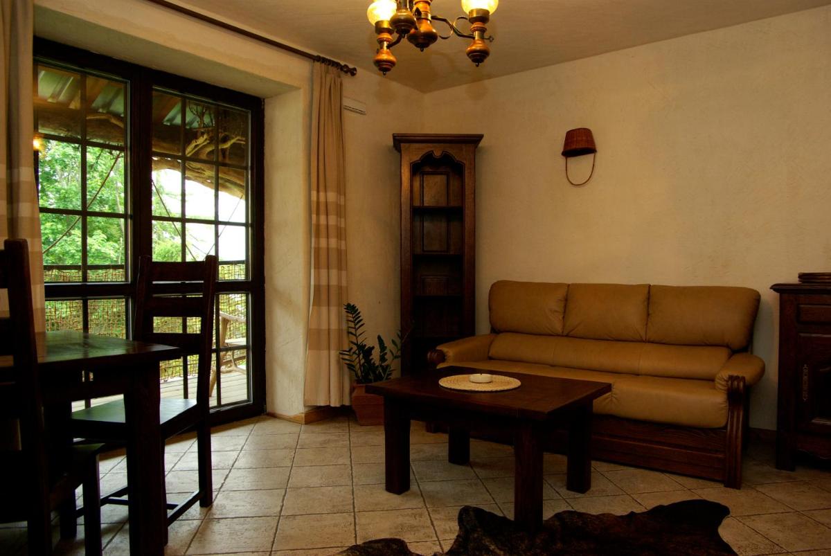 Galindia Refugia - Housity