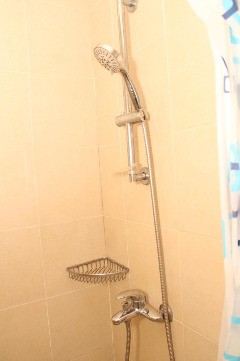 A2J Huge Modern Luxury 2BR Balcony Suite Near Ever Gotesco - Housity