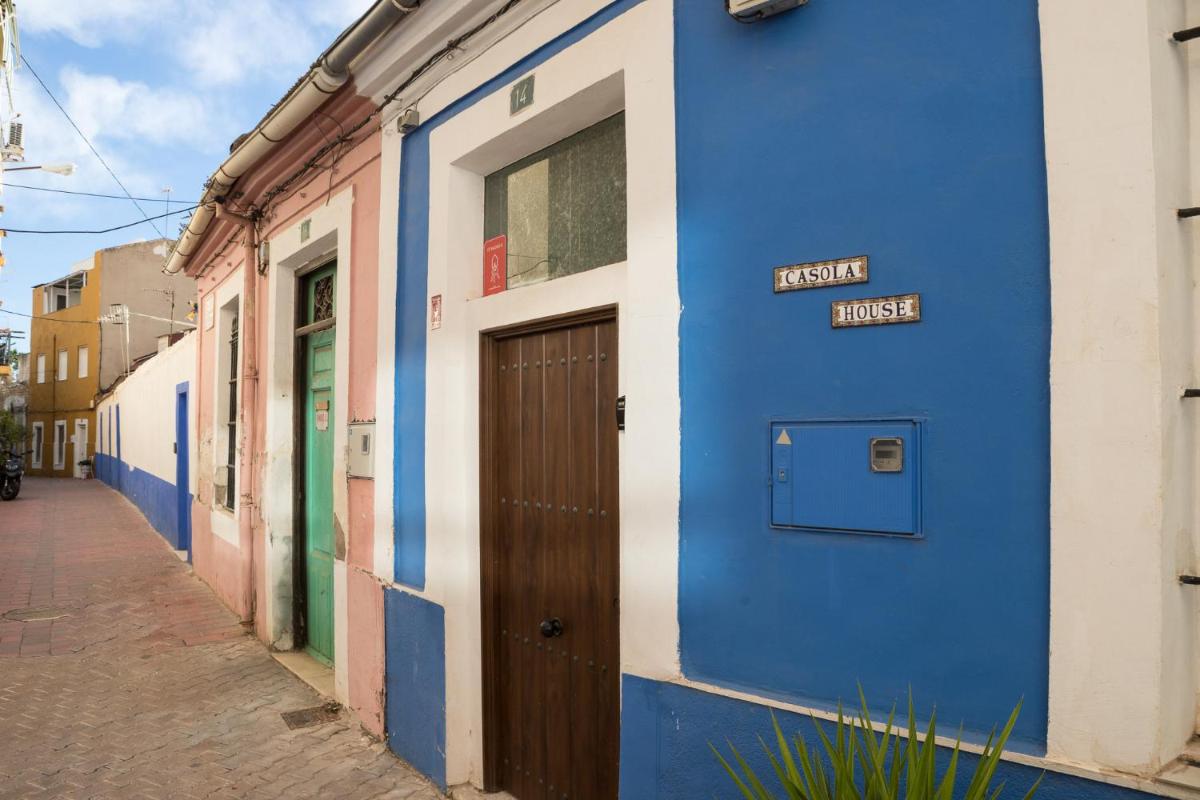 Casola Beach House - Housity