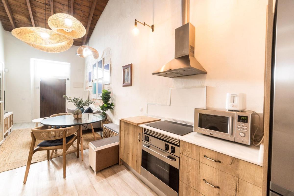 Casola Beach House - Housity
