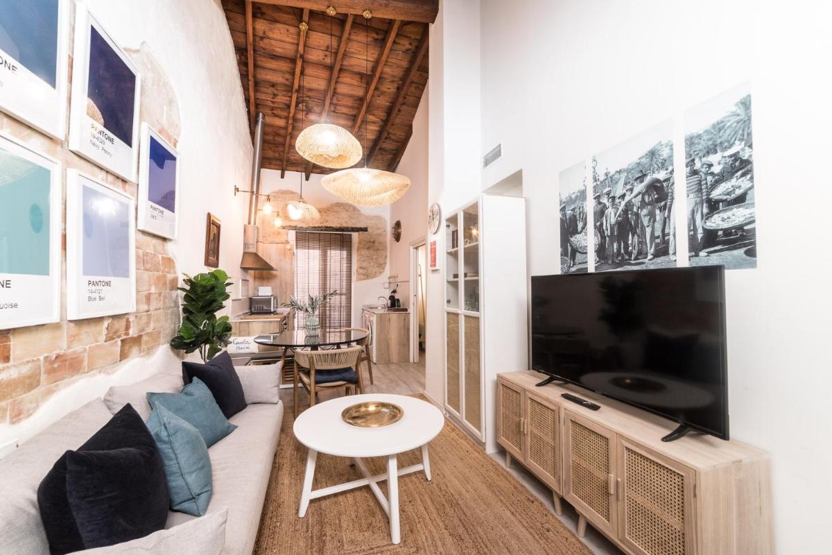 Casola Beach House - Housity